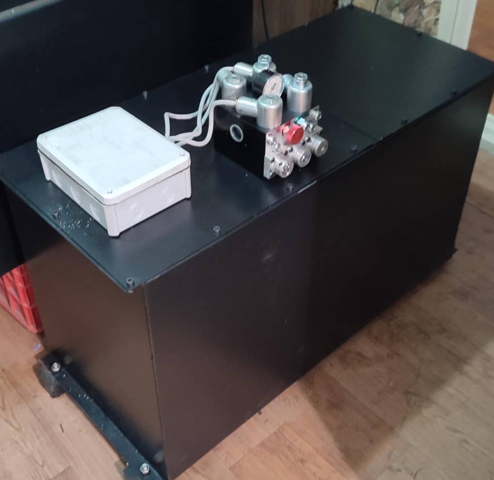 تولید و فروش بالابر و آسانسورهای هیدرولیک ایمن یاران طهماسبی در اصفهان